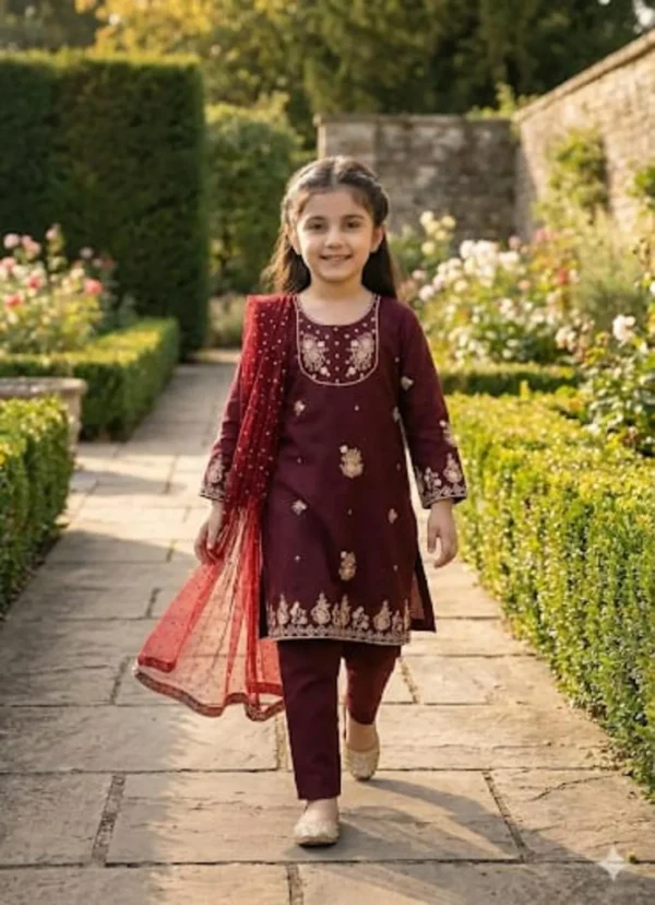 3 Pcs Girl's Lawn Embroidered Unstitched Suit